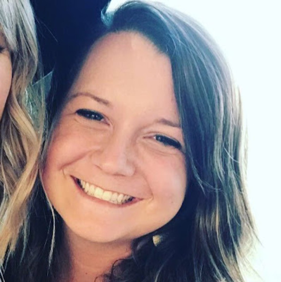 Meet your Posher, Amy - Picture 1 of 1